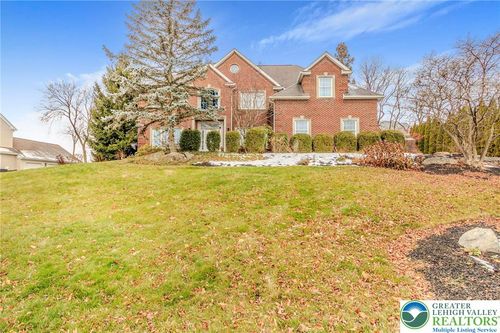 1768 Penns Xing, Allentown, PA, 18104-1763 | Card Image