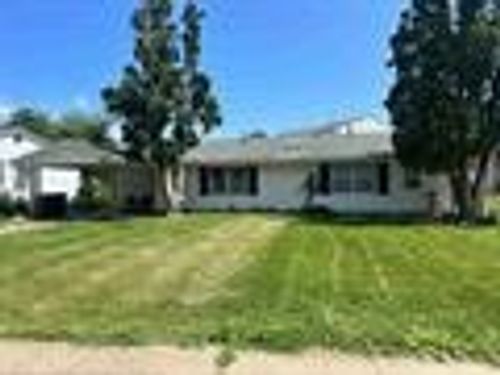 805/807 20th Avenue, Coralville, IA, 52241 | Card Image
