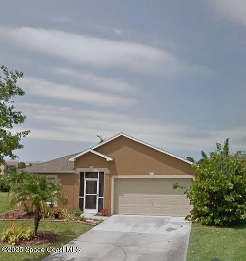 8426 Mizell Dr, Melbourne, FL, 32940-2223 | Card Image