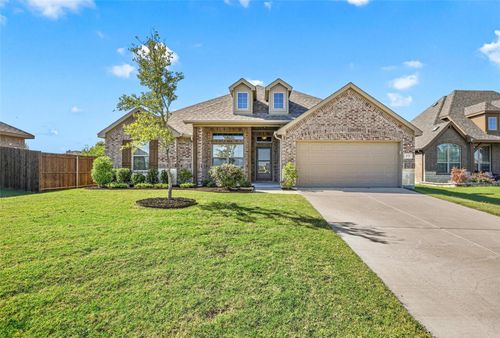 172 Landsdale Cir, Forney, TX, 75126-1935 | Card Image