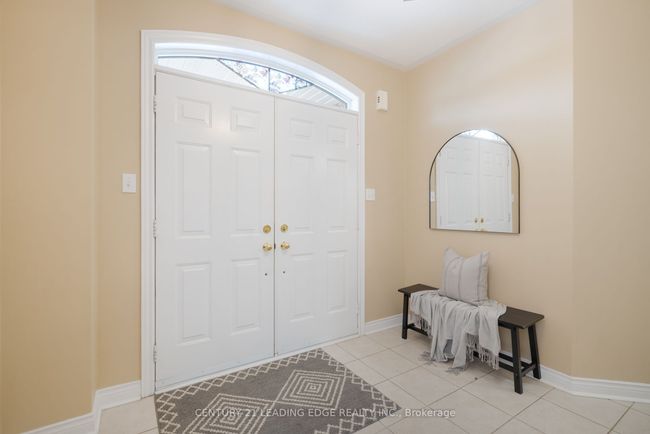 8 Root Cres, House other with 4 bedrooms, 3 bathrooms and 4 parking in Ajax ON | Image 4