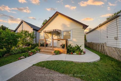 435 Waverly St, Hamilton, ON, L8H6R5 | Card Image