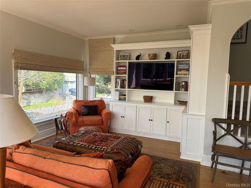 25 Merriam Ave, Yonkers, NY, 10708-2719 | Card Image