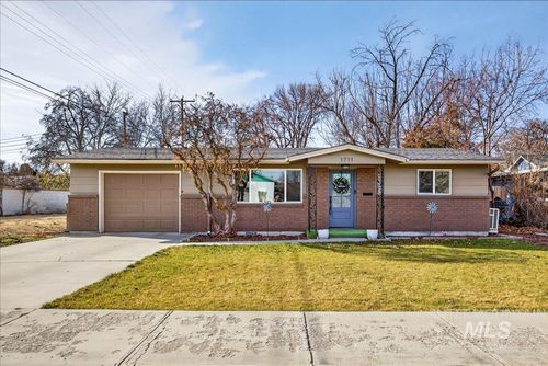 1711 6th St S, Nampa, ID, 83651-4753 | Card Image
