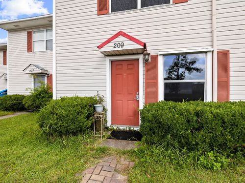 209 N Kimbrel Ave, Panama City, FL, 32404-7516 | Card Image