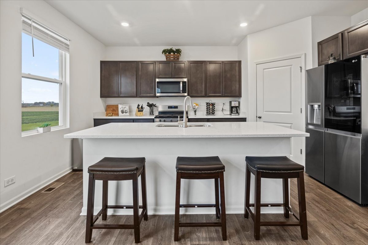 Residential Lease in Pingree Grove 5