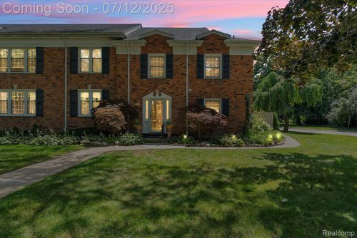 100 Billingsgate Court, Bloomfield Hills, MI, 48301 | Card Image