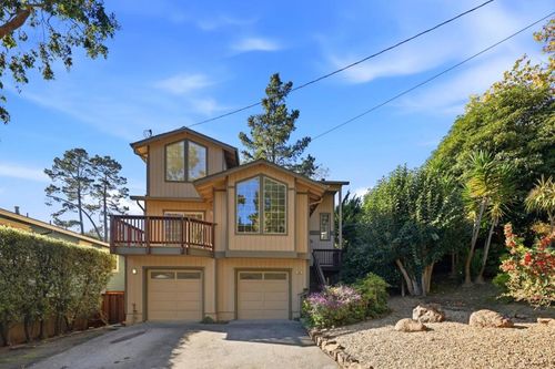 455 Avenue Portola, El Granada, CA, 94018-8182 | Card Image