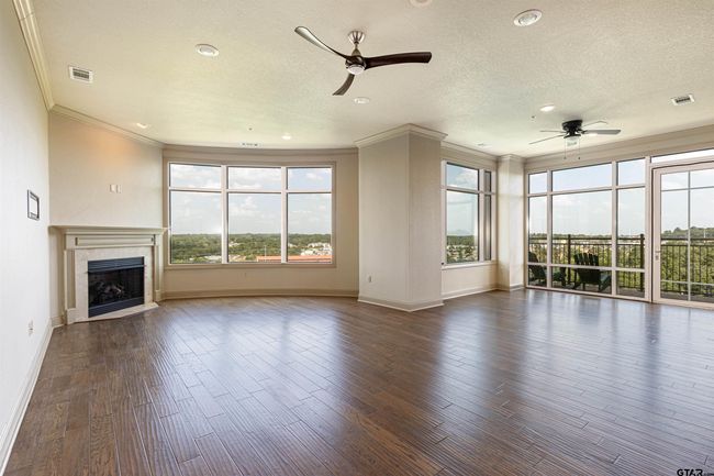 2801 Wexford Drive Unit 1006, Condo with 2 bedrooms, 2 bathrooms and null parking in Tyler TX | Image 4
