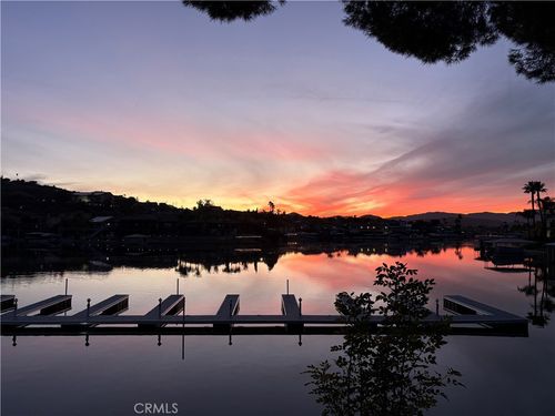 24311 Canyon Lake Dr N, Canyon Lake, CA, 92587-8039 | Card Image