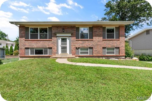 1027 Villaview Dr, Manchester, MO, 63021-6751 | Card Image