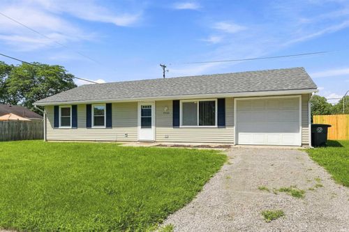 7123 Strawberry Dr, Fort Wayne, IN, 46825-3653 | Card Image