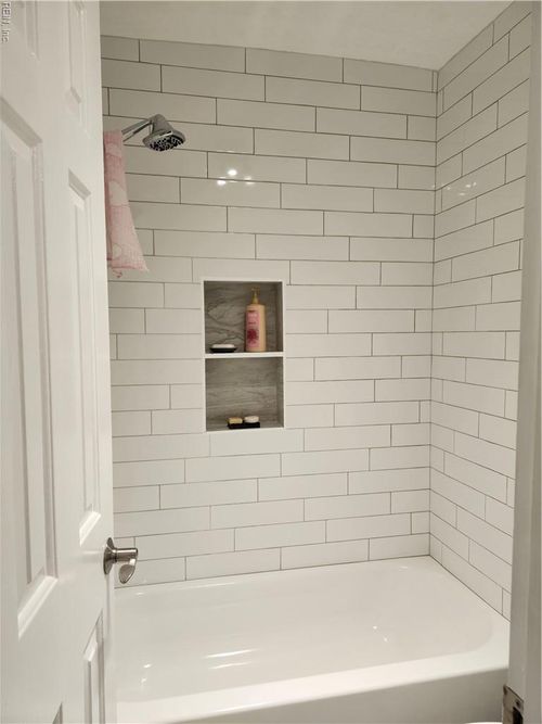 759 Harbor Springs Trl, Virginia Beach, VA, 23462-6954 | Card Image