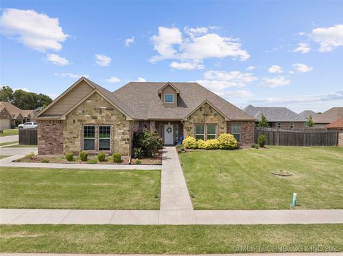 303 Hidden Path, Ardmore, OK, 73401-5576 | Card Image