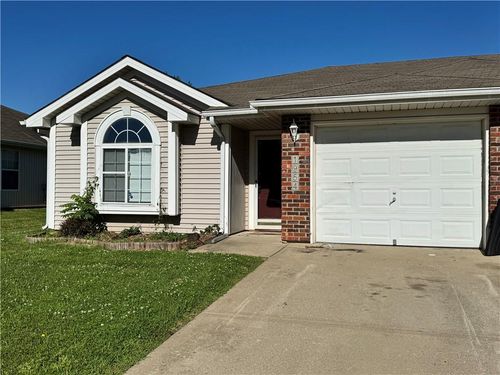 1952 S Powahatan Ct, Independence, MO, 64057-1939 | Card Image