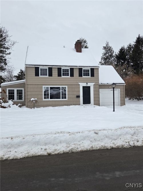 26 Bedford Dr, Whitesboro, NY, 13492-2245 | Card Image