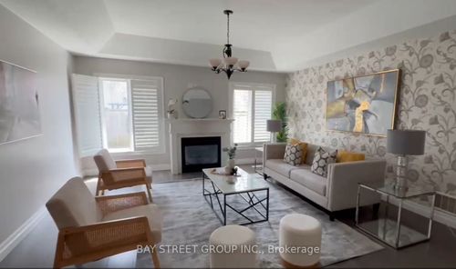 19 Falcon Crescent, Barrie, ON, L4N0Y9 | Card Image