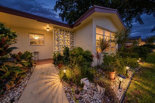 d-14000 Nesting Way, Delray Beach, FL, 33484-8716 | Card Image