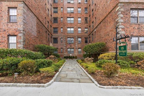 4h-105 Garth Road, Eastchester, NY, 10583 | Card Image