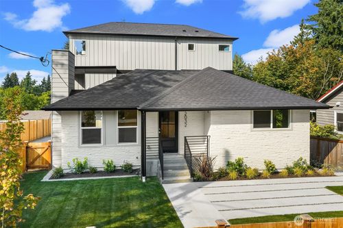 2032 Ne 123rd St, Seattle, WA, 98125-5245 | Card Image