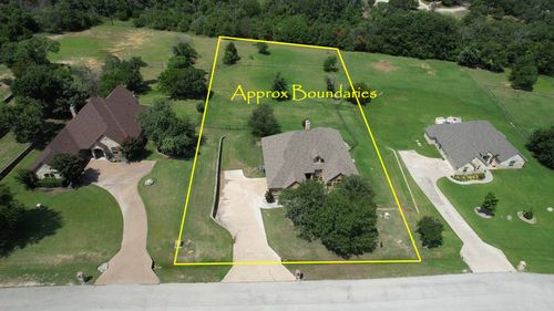 130 Meadow Arbor Dr, Weatherford, TX, 76085-1627 | Card Image