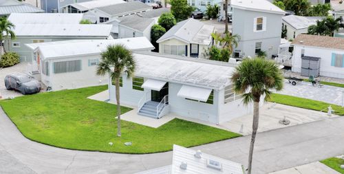 217 Nettles Blvd, Jensen Beach, FL, 34957-3315 | Card Image