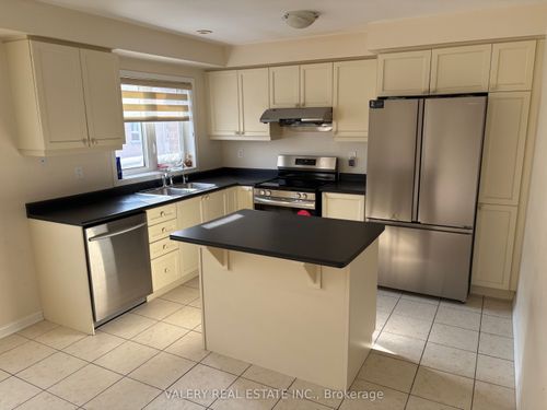 1-27 Ariel Rd, Brampton, ON, L7A3Z5 | Card Image