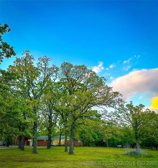 27369 131 St St, House other with 3 bedrooms, 2 bathrooms and null parking in Coweta OK | Image 34