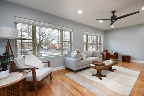 1902 S 9th Ave, Maywood, IL, 60153-3244 | Card Image