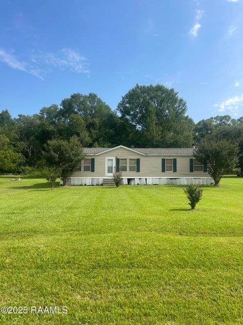 349 Doral St, Sunset, LA, 70584-5462 | Card Image