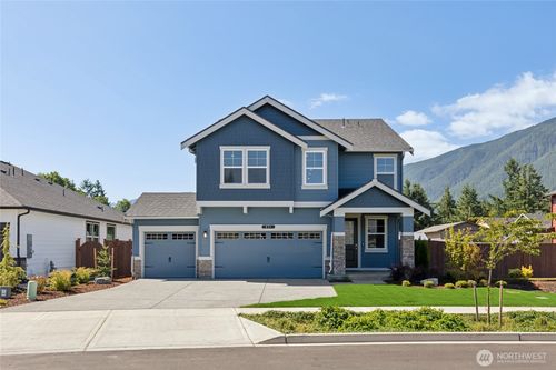 10-612 Se 11th Pl, North Bend, WA, 98045-8281 | Card Image