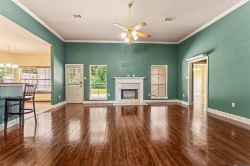 36484 Crestway Ave, Prairieville, LA, 70769-3273 | Card Image