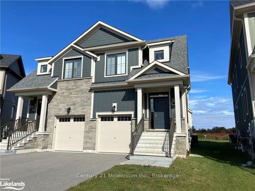158 Red Pine St, Blue Mountains, ON, L9Y0Z3 | Card Image