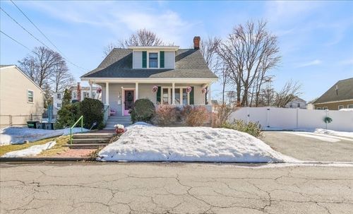 22 Blueridge Ave, Saugus, MA, 01906-1302 | Card Image