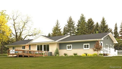 1025 Yorkshire Drive, Howell, MI, 48843 | Card Image