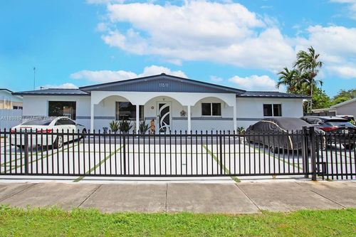 11511 Sw 180th St, Miami, FL, 33157-4952 | Card Image