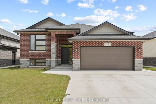 {{alt}} | Card Image