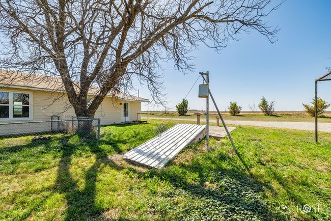 17342 Fm 1929 W, House other with 3 bedrooms, 2 bathrooms and 1 parking in Miles TX | Image 22