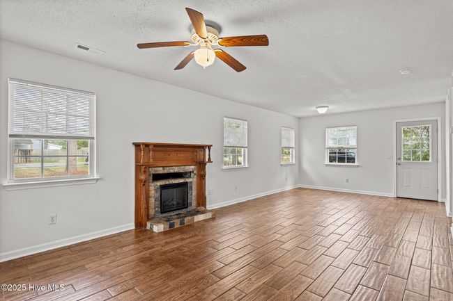 3909 Wilshire Blvd, House other with 4 bedrooms, 3 bathrooms and null parking in Wilmington NC | Image 7