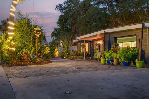 832 Florida Ave, Palm Harbor, FL, 34683-4221 | Card Image