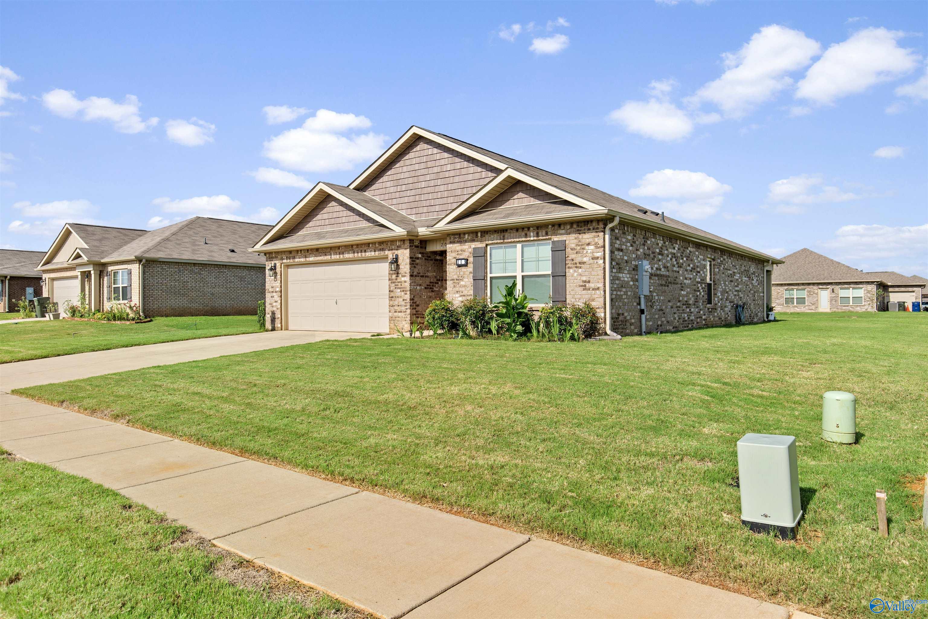 Tobin Ln, Hazel Green, AL 35750