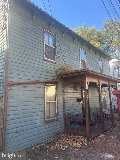 21 E Germain St, WINCHESTER, VA, 22601-4627 | Card Image