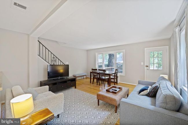 2923 Landover St, Townhouse with 3 bedrooms, 2 bathrooms and null parking in ALEXANDRIA VA | Image 4
