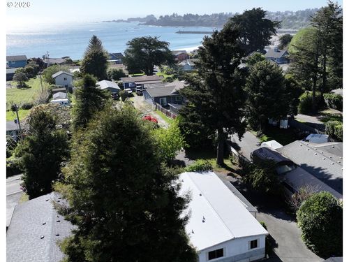 15931 Oceanview Dr, Brookings, OR, 97415-9510 | Card Image