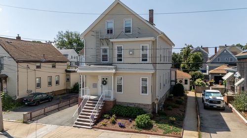 73-69 Summerfield St, Fall River, MA, 02720-5429 | Card Image