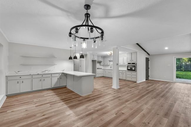 213 Westview Dr, House other with 4 bedrooms, 3 bathrooms and 3 parking in Sealy TX | Image 10