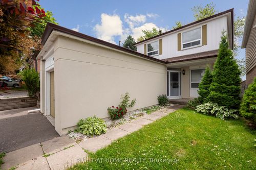 742 Beman Dr, Newmarket, ON, L3Y4Z2 | Card Image