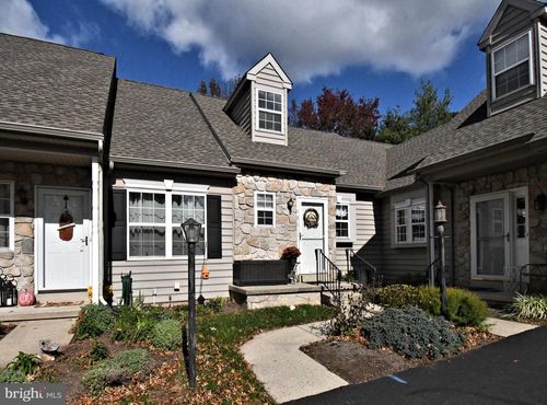13-984 Independence Ln, LANSDALE, PA, 19446-6541 | Card Image