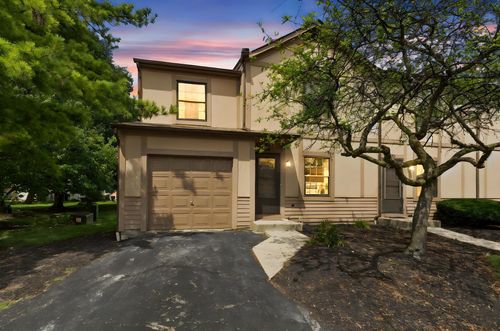 76-700 Keys View Ct, Columbus, OH, 43085-5818 | Card Image