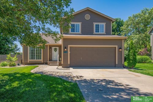 827 Fenwick Street, Papillion, NE, 68046 | Card Image